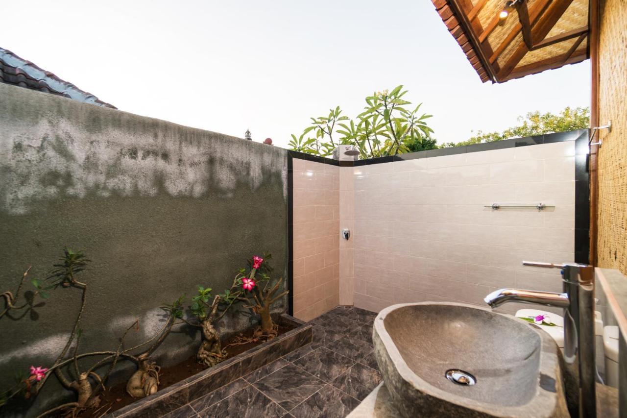 Gatri Hut Hotel Nusa Lembongan  Ngoại thất bức ảnh