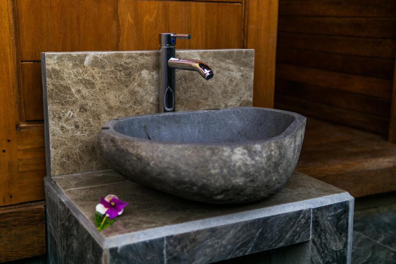 Gatri Hut Hotel Nusa Lembongan  Ngoại thất bức ảnh
