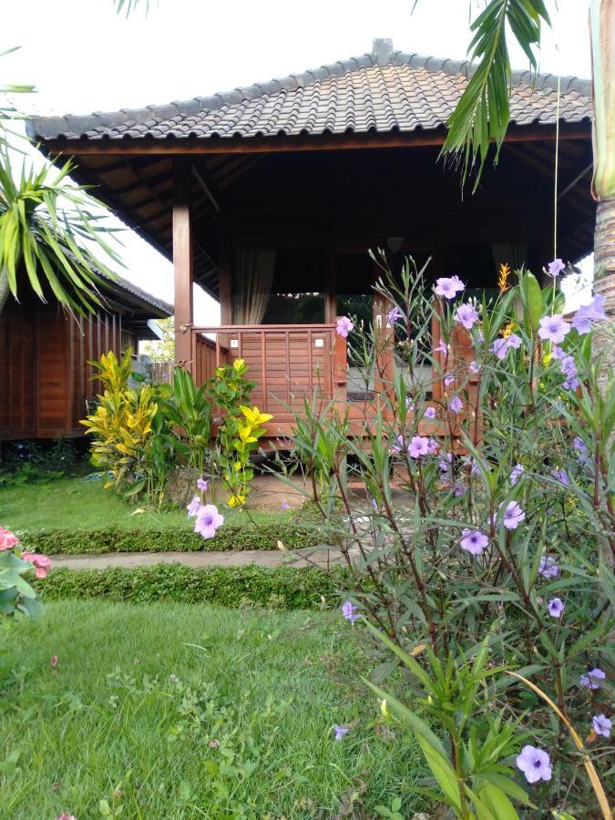 Gatri Hut Hotel Nusa Lembongan  Ngoại thất bức ảnh